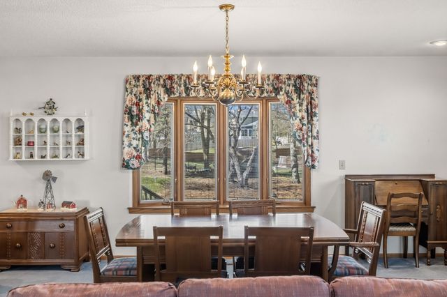 5608 NW 86th Street, Johnston, IA 50131