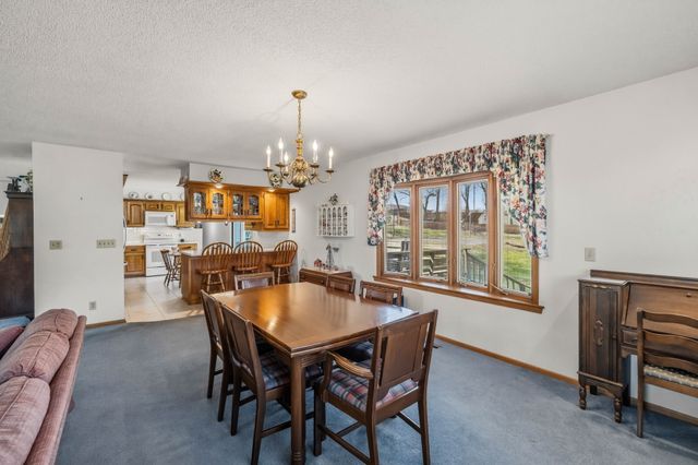 5608 NW 86th Street, Johnston, IA 50131