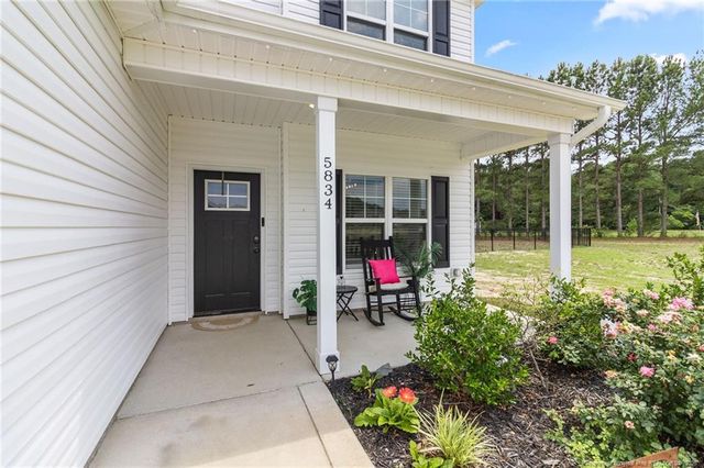 5834 James Allen Lane, Stedman, NC 28391
