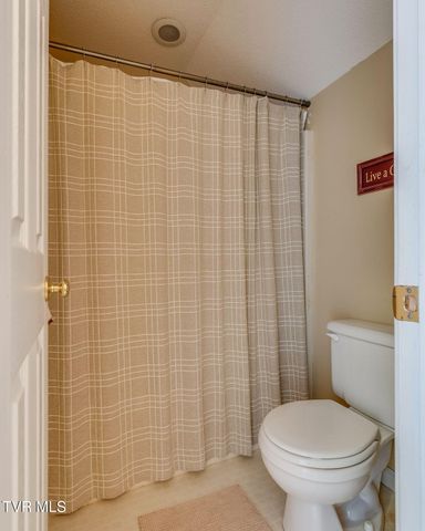 512 Wood View Court, Kingsport, TN 37664