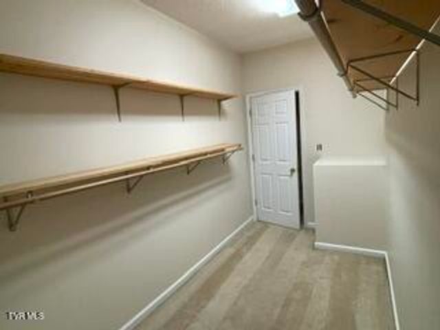 512 Wood View Court, Kingsport, TN 37664