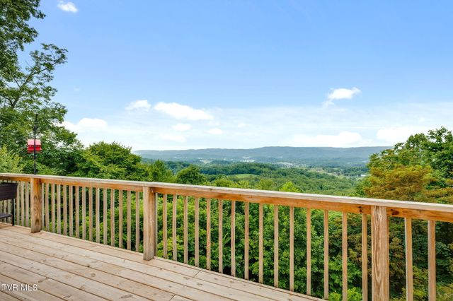 512 Wood View Court, Kingsport, TN 37664