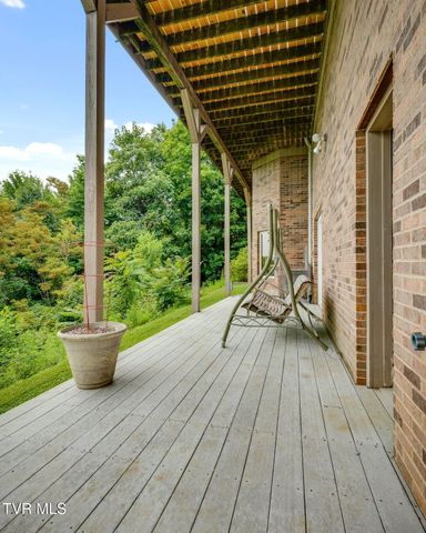 512 Wood View Court, Kingsport, TN 37664
