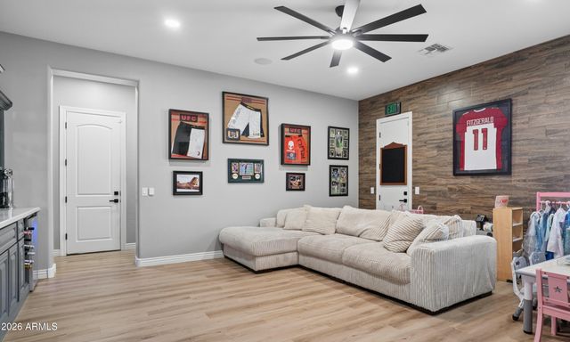 7248 W WHISPERING WIND Drive, Peoria, AZ 85383