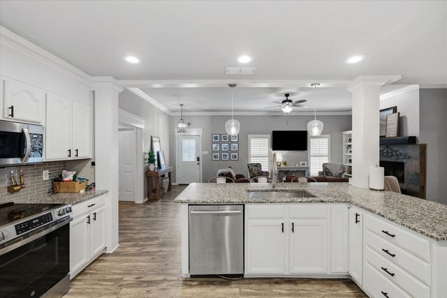 128 Colorado, Van, TX 75790