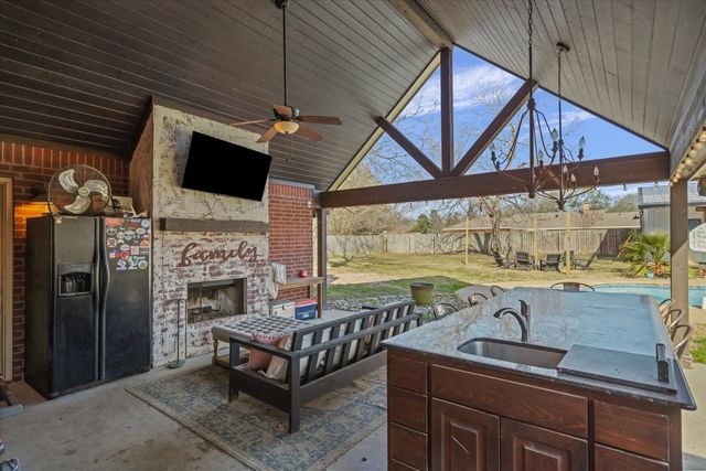 128 Colorado, Van, TX 75790