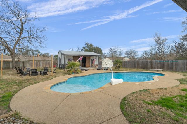 128 Colorado, Van, TX 75790