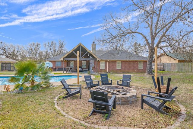 128 Colorado, Van, TX 75790