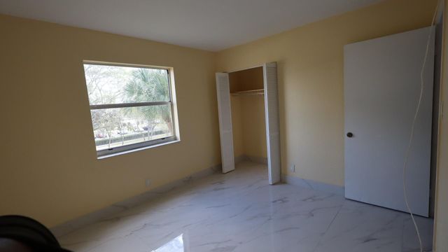 3101 NW 47th Terrace 335, Lauderdale Lakes, FL 33319