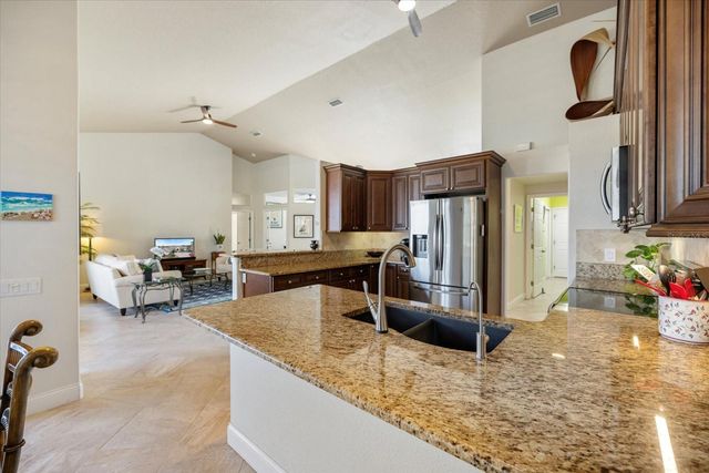 447 PELICAN MOORINGS, Venice, FL 34285