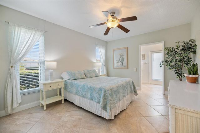 447 PELICAN MOORINGS, Venice, FL 34285
