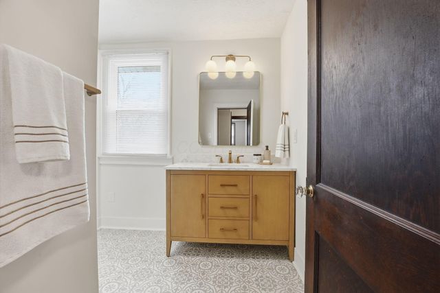 765 E 2nd Avenue, Columbus, OH 43201