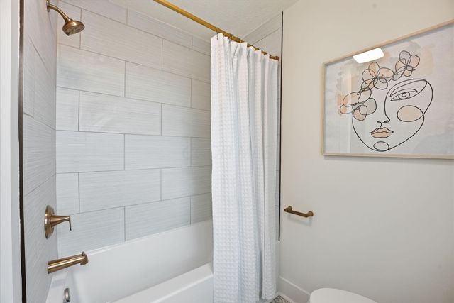 765 E 2nd Avenue, Columbus, OH 43201