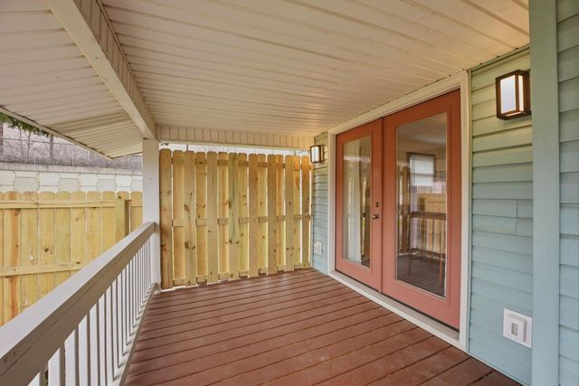 765 E 2nd Avenue, Columbus, OH 43201