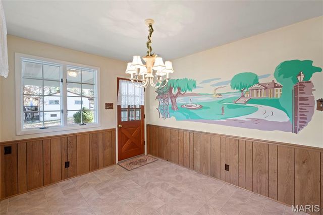 7761 Becker Road, St Louis, MO 63129