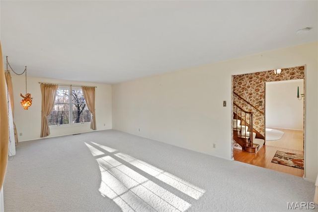 7761 Becker Road, St Louis, MO 63129