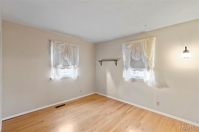 7761 Becker Road, St Louis, MO 63129