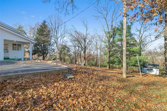 7761 Becker Road, St Louis, MO 63129