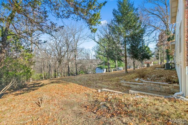 7761 Becker Road, St Louis, MO 63129