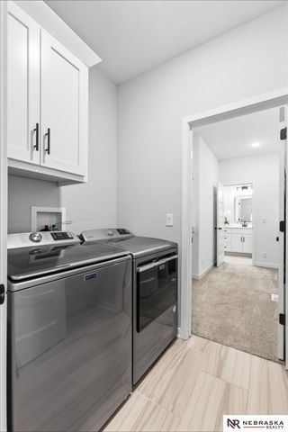 5425 N 206th Street, Elkhorn, NE 68022