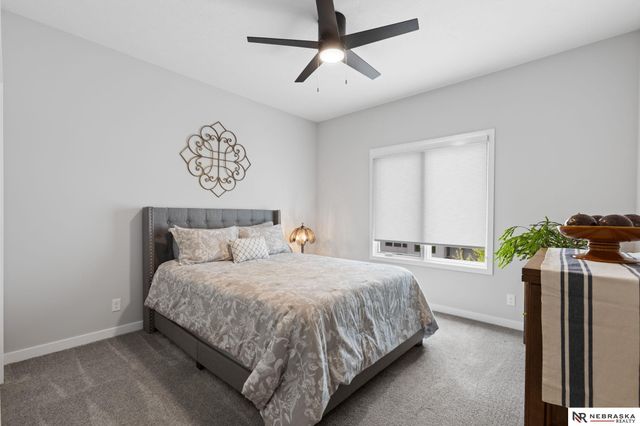 5425 N 206th Street, Elkhorn, NE 68022