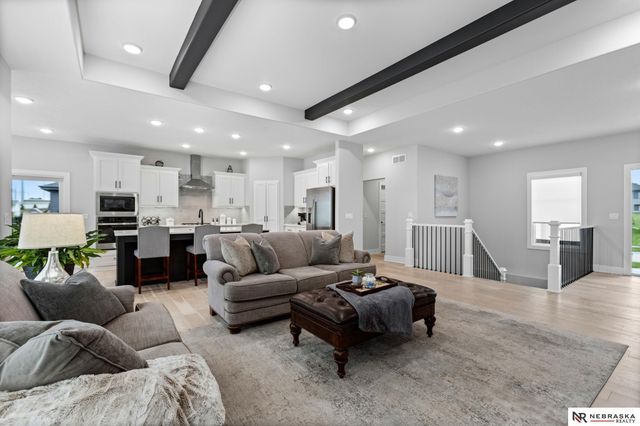 5425 N 206th Street, Elkhorn, NE 68022