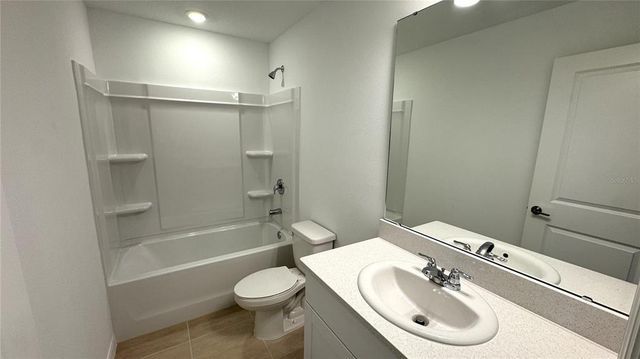 16620 BERGAMO PLACE, Lakewood Ranch, FL 34211