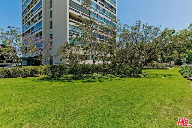 2222 Avenue Of The Stars 1102, Los Angeles, CA 90067