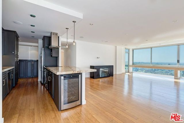 2222 Avenue Of The Stars 1102, Los Angeles, CA 90067