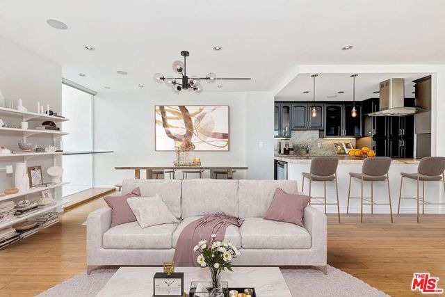 2222 Avenue Of The Stars 1102, Los Angeles, CA 90067