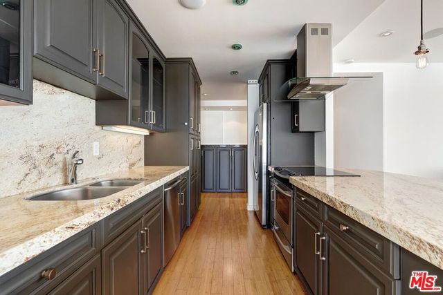 2222 Avenue Of The Stars 1102, Los Angeles, CA 90067