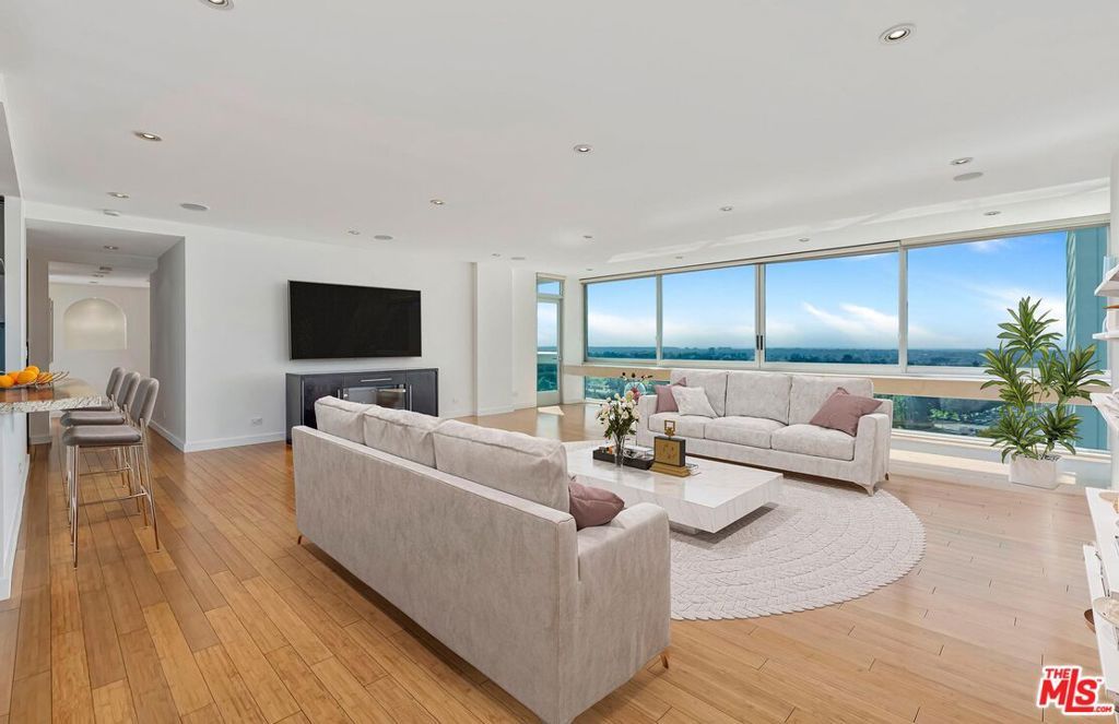 2222 Avenue Of The Stars 1102, Los Angeles, CA 90067