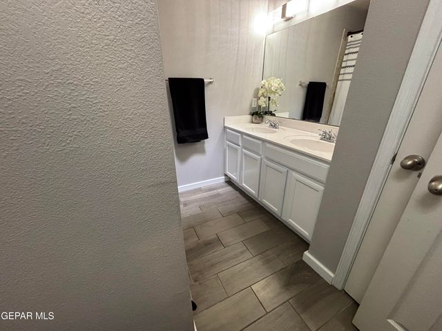 11008 CATTLE RANCH Street, El Paso, TX 79934