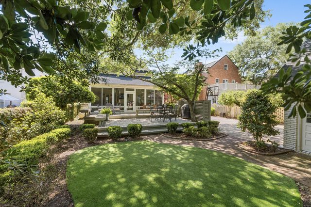 1043 Loyalist Lane, Mount Pleasant, SC 29464