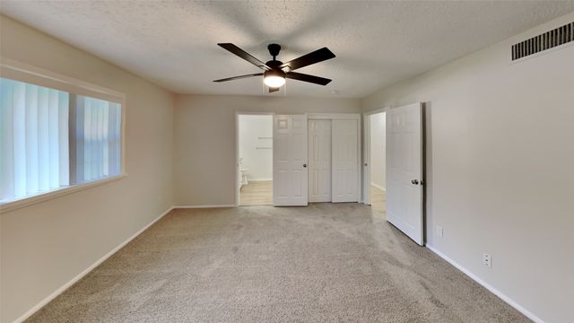 5828 Cynthia Circle, North Richland Hills, TX 76117