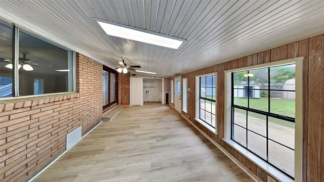 5828 Cynthia Circle, North Richland Hills, TX 76117