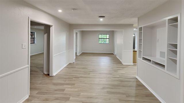 5828 Cynthia Circle, North Richland Hills, TX 76117