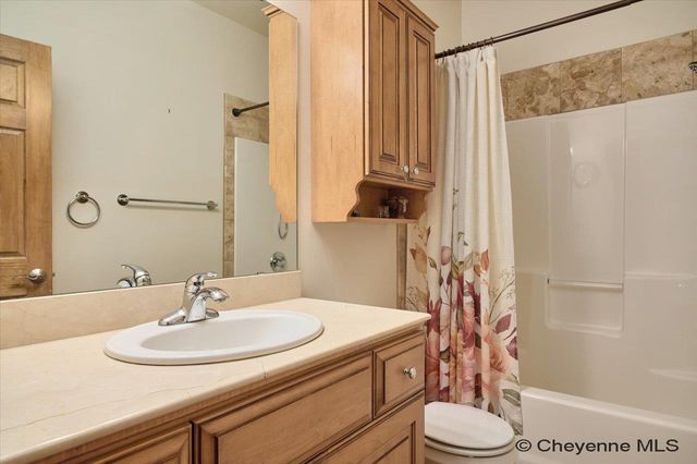 7111 LEGACY PARKWAY, Cheyenne, WY 82009