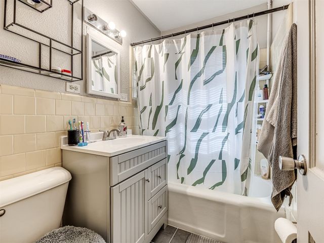 518 E Lockheed Drive, Midwest City, OK 73110