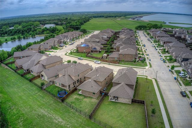 2703 Sayers Way, Forney, TX 75126