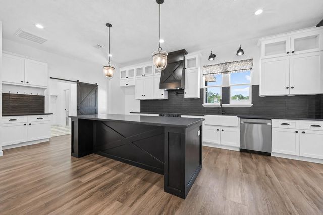 1118 Peter Pine Street, Huffman, TX 77336