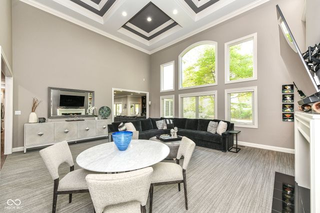 10815 Diamond Drive, Carmel, IN 46032