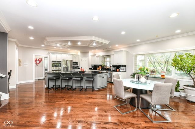 10815 Diamond Drive, Carmel, IN 46032