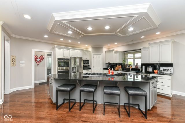 10815 Diamond Drive, Carmel, IN 46032