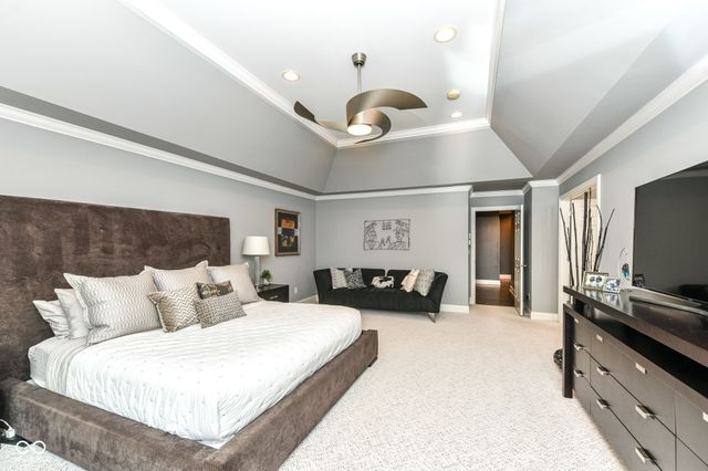 10815 Diamond Drive, Carmel, IN 46032