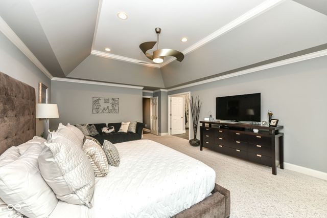 10815 Diamond Drive, Carmel, IN 46032