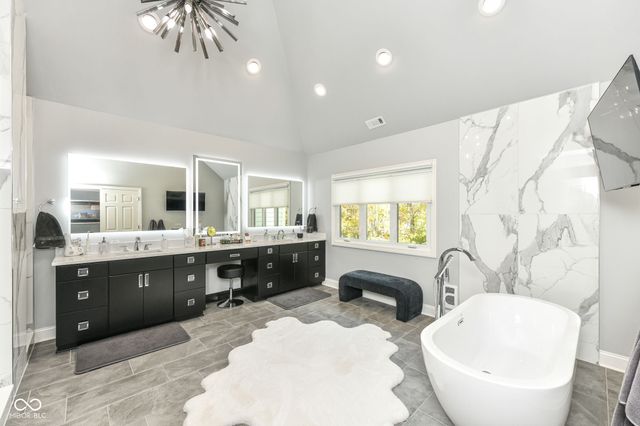 10815 Diamond Drive, Carmel, IN 46032