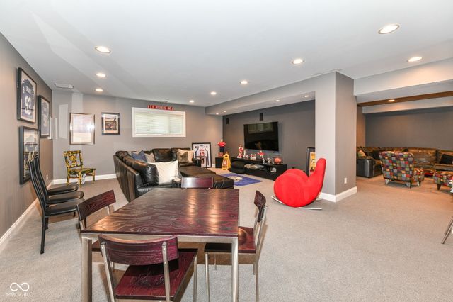 10815 Diamond Drive, Carmel, IN 46032