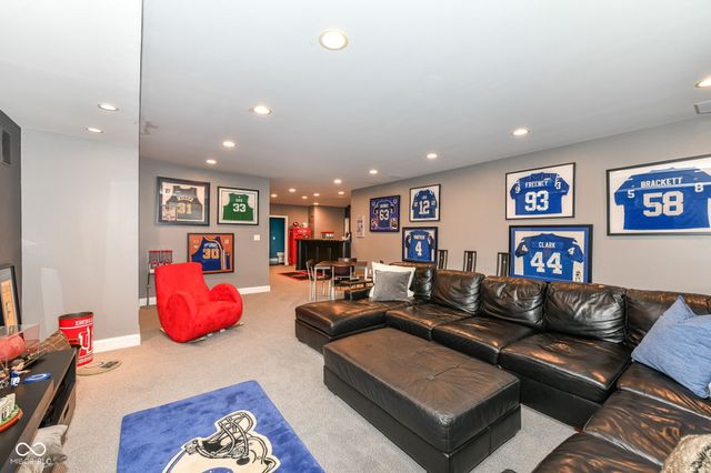 10815 Diamond Drive, Carmel, IN 46032