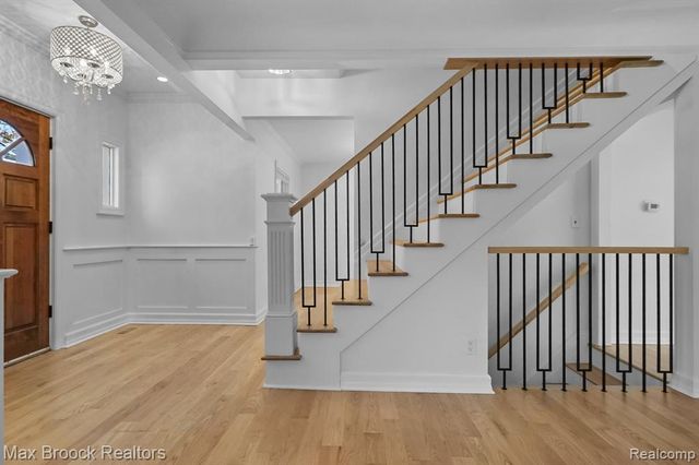 2120 Buckingham Avenue, Birmingham, MI 48009